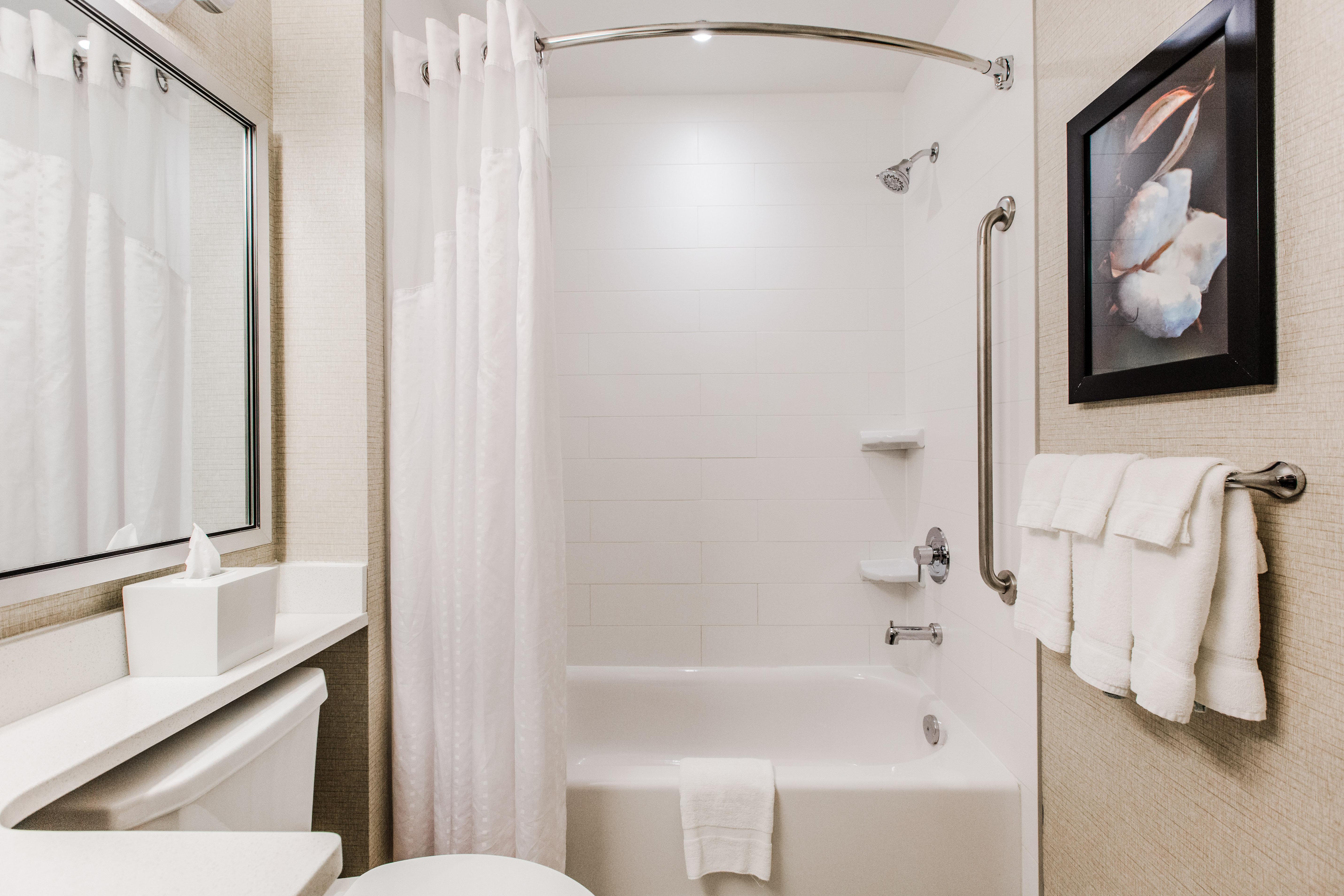 Candlewood West - Mall Area By Ihg 3*