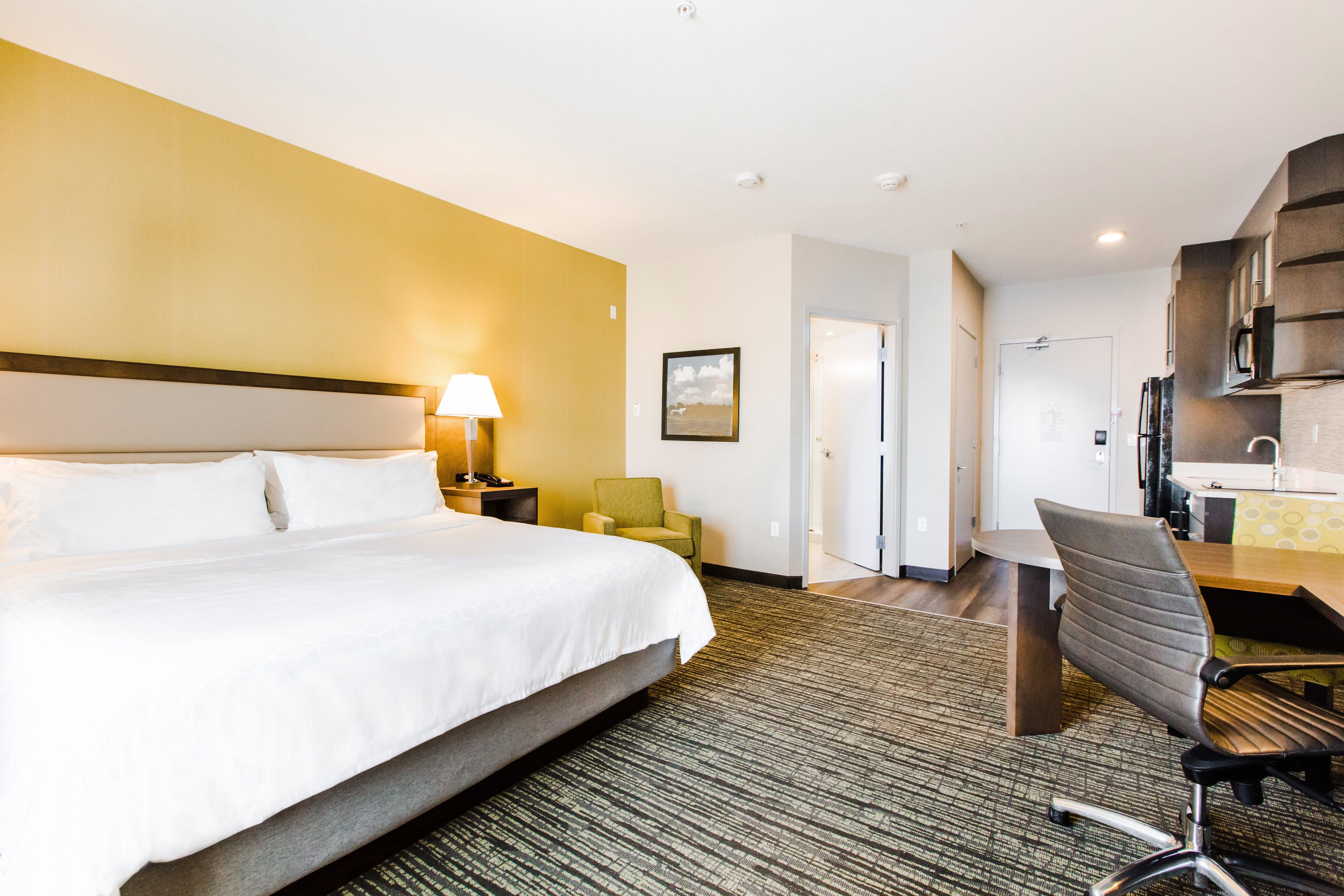 Candlewood West - Mall Area By Ihg Edmonton