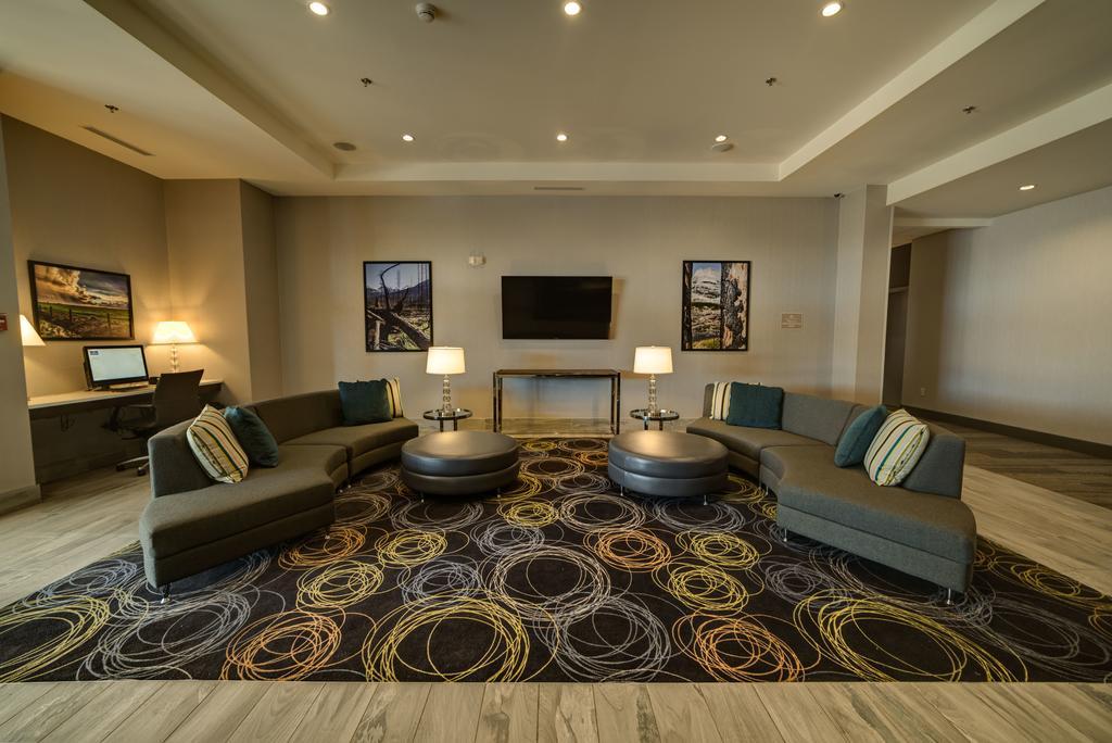Candlewood West - Mall Area By Ihg Hotel Edmonton
