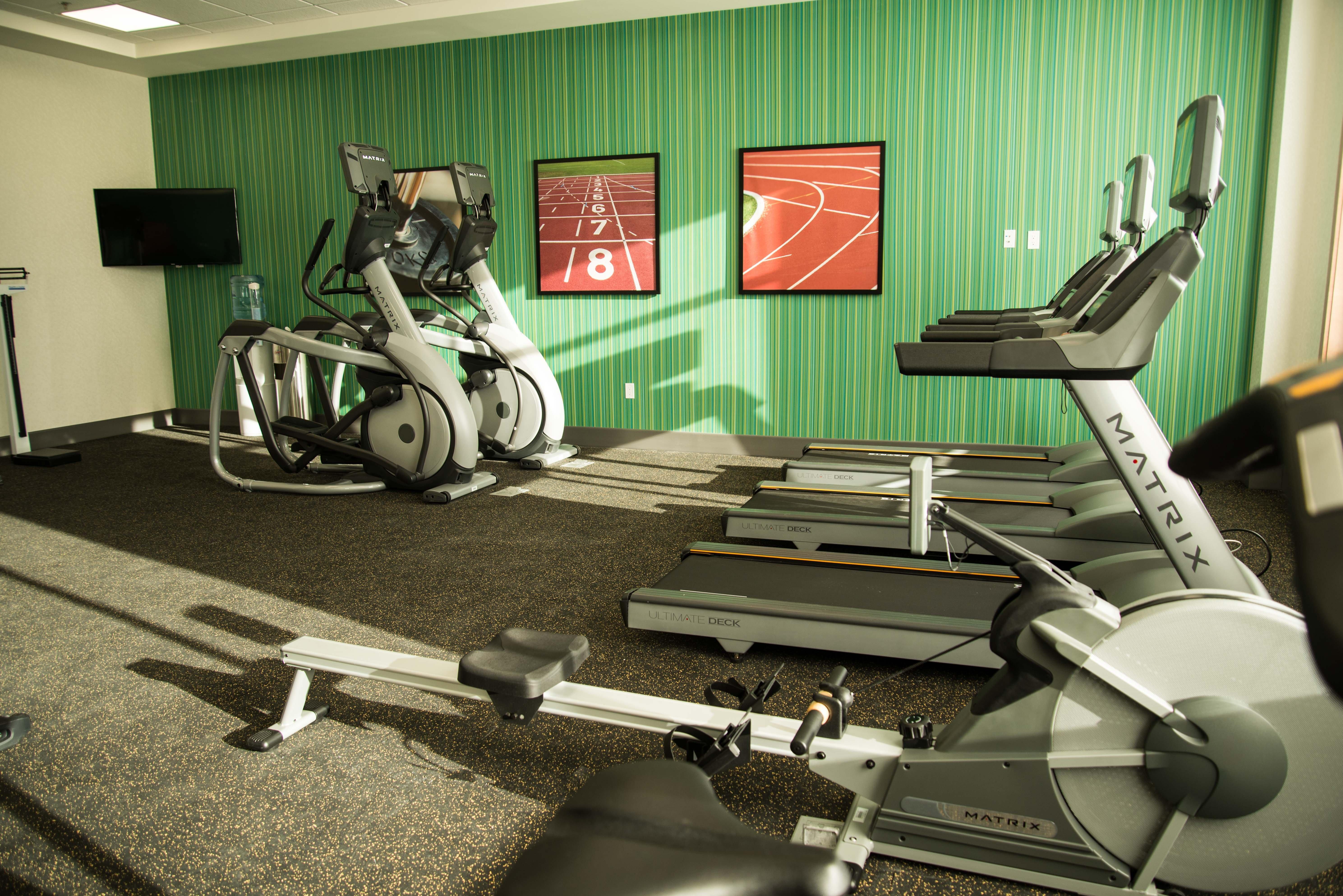 Candlewood West - Mall Area By Ihg Hotel