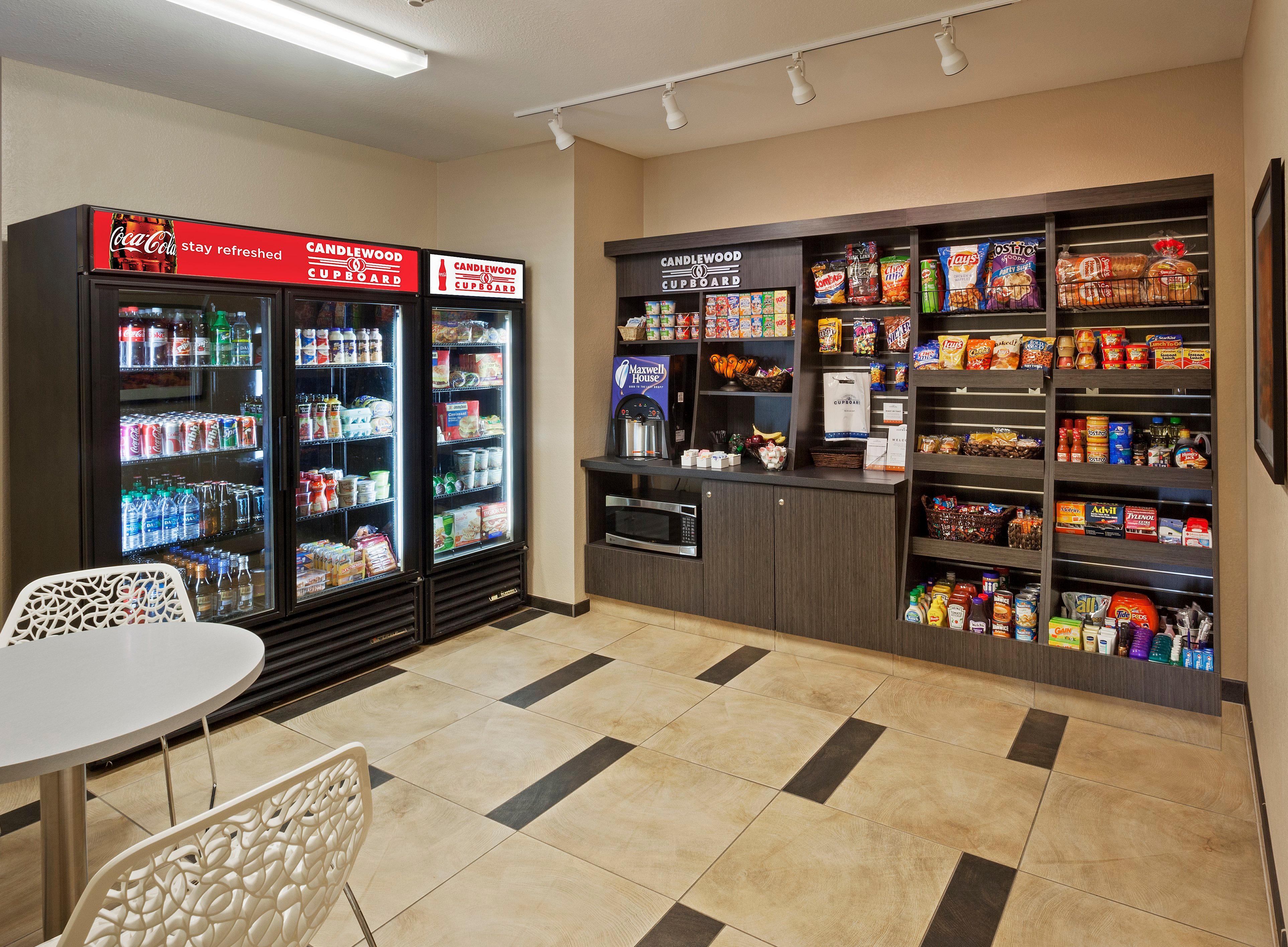 Candlewood West - Mall Area By Ihg 3*
