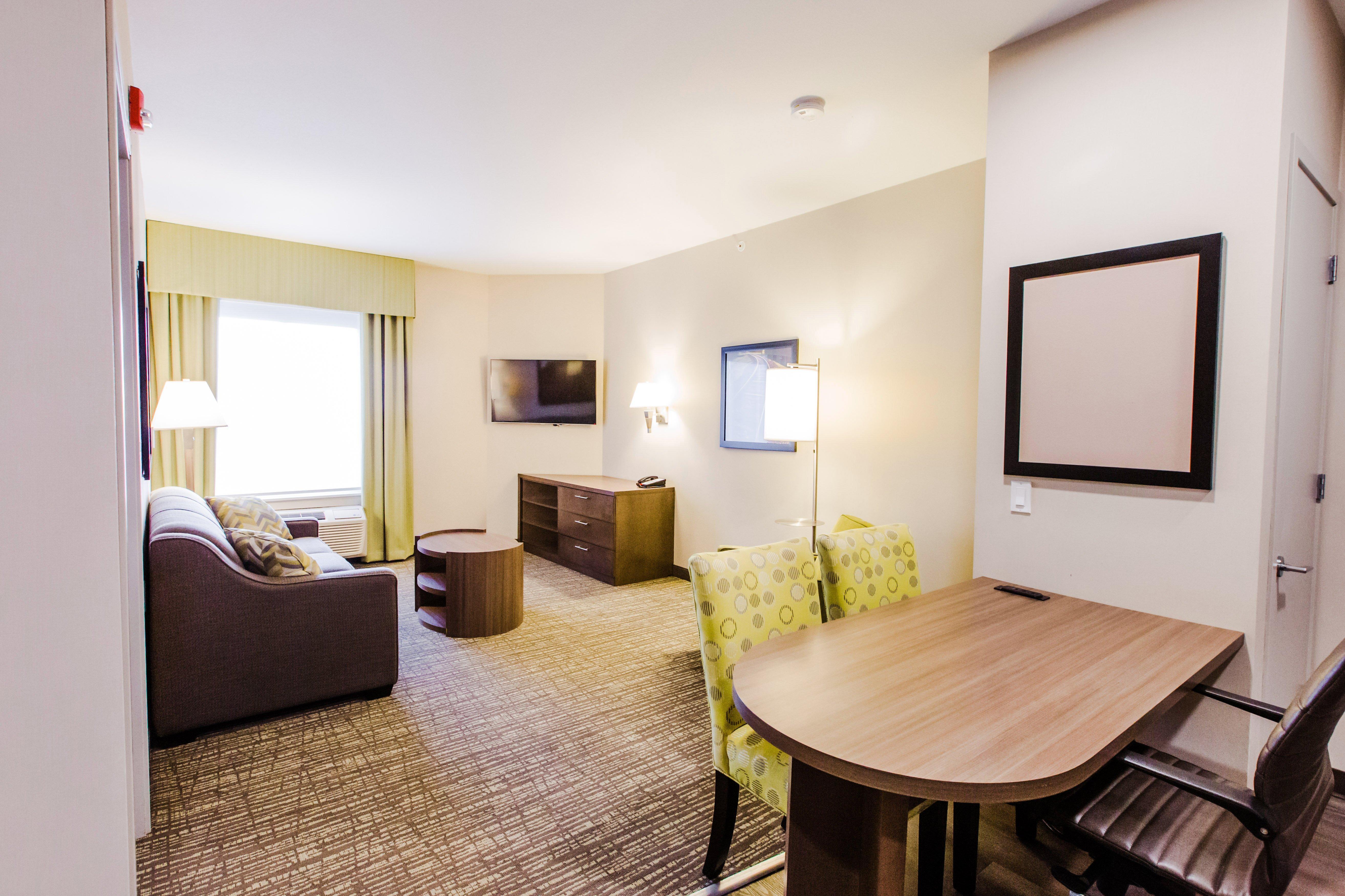 Candlewood West - Mall Area By Ihg Hotel